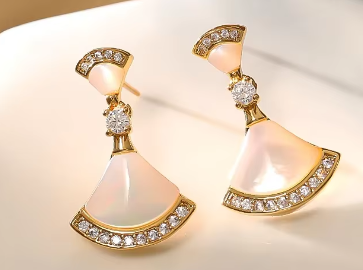 Elegant Mother-of-Pearl Fan-Shaped Zircon Stud Earrings – Luxury S925 Silver Needle Jewelry