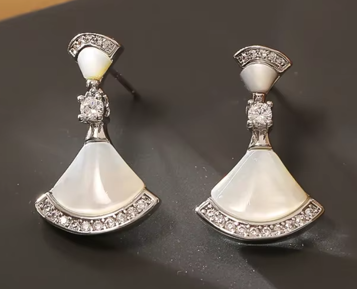 Elegant Mother-of-Pearl Fan-Shaped Zircon Stud Earrings – Luxury S925 Silver Needle Jewelry