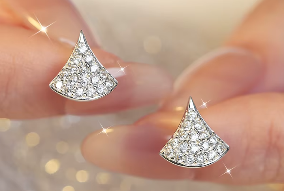 D-Color Moissanite Earrings – S925 Sterling Silver Light Luxury High-End Studs